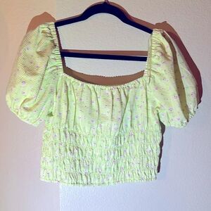 Elodie From Nordstrom Smocked Cropped Top Light Green‎ Floral Prints - Size M